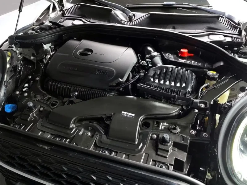 2022 Mini Clubman с пробегом 24 073 км