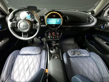 2022 Mini Clubman с пробегом 24 073 км