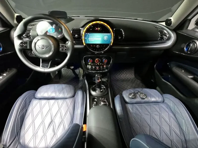 2022 Mini Clubman с пробегом 24 073 км