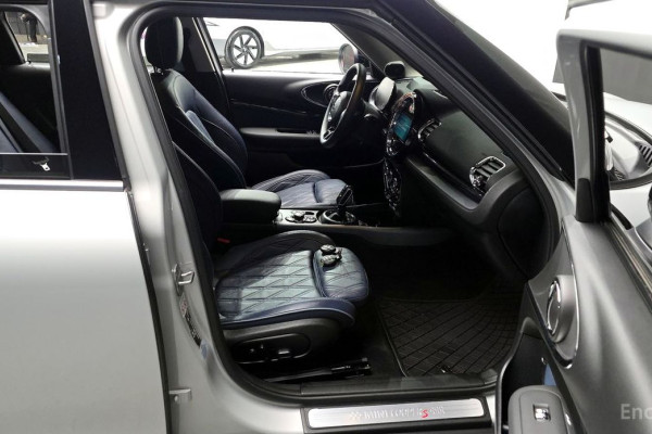 2022 Mini Clubman с пробегом 24 073 км