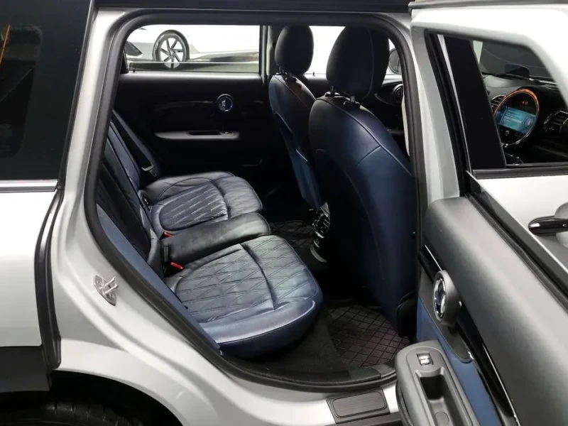 2022 Mini Clubman с пробегом 24 073 км