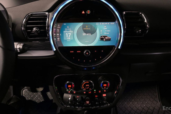 2022 Mini Clubman с пробегом 24 073 км