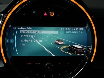 2022 Mini Clubman с пробегом 24 073 км