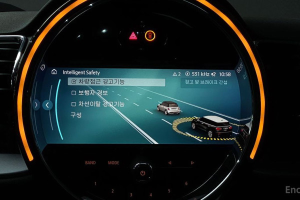 2022 Mini Clubman с пробегом 24 073 км