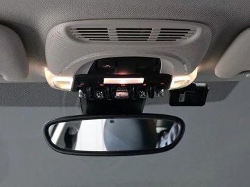 2022 Mini Clubman с пробегом 24 073 км