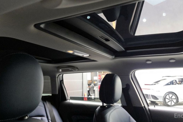 2022 Mini Clubman с пробегом 24 073 км