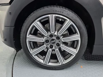 2023 Mini Clubman с пробегом 29 637 км