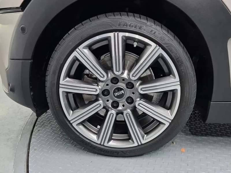 2023 Mini Clubman с пробегом 29 637 км