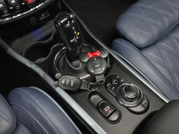 2023 Mini Clubman с пробегом 29 637 км