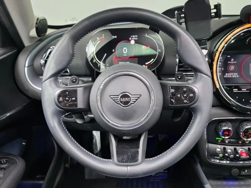 2023 Mini Clubman с пробегом 29 637 км