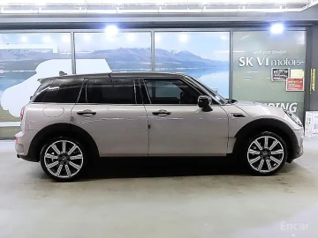 2022 Mini Clubman с пробегом 40 107 км