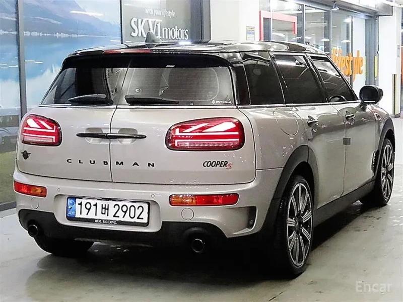 2022 Mini Clubman с пробегом 40 107 км