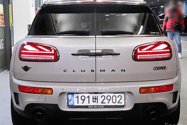 2022 Mini Clubman с пробегом 40 107 км