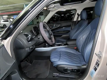 2022 Mini Clubman с пробегом 40 107 км