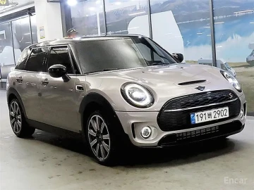 2022 Mini Clubman с пробегом 40 107 км