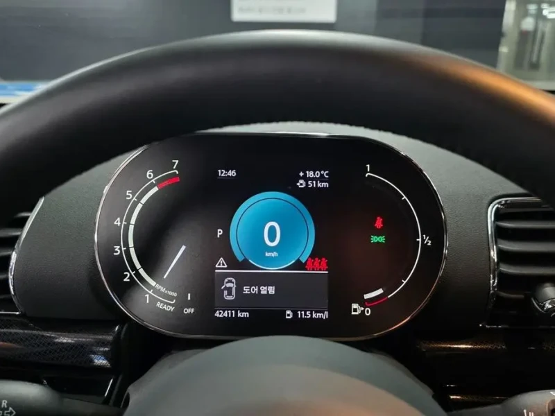 2023 Mini Clubman с пробегом 42 374 км