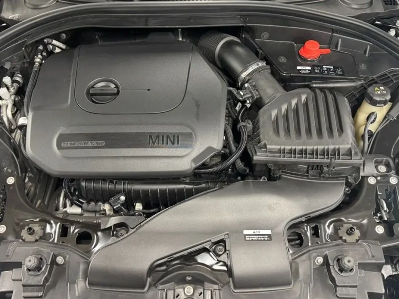 2023 Mini Clubman с пробегом 42 374 км