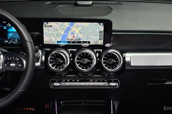 2023 Mercedes-Benz GLB с пробегом 9 718 км