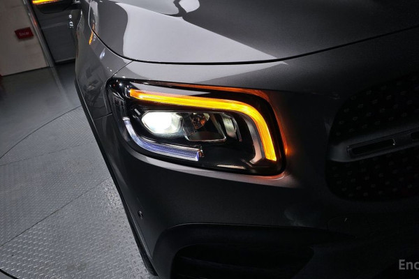 2023 Mercedes-Benz GLB с пробегом 9 718 км