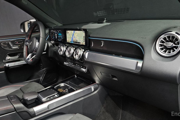 2023 Mercedes-Benz GLB с пробегом 9 718 км