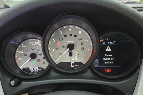 2022 Porsche Macan с пробегом 39 800 км