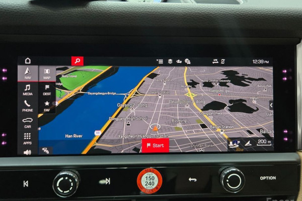 2022 Porsche Macan с пробегом 39 800 км