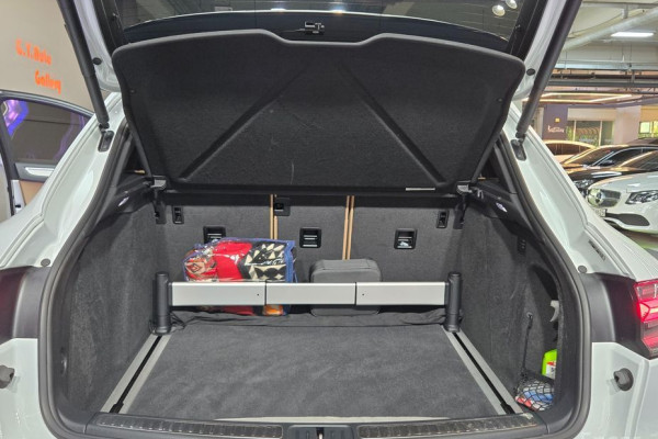 2022 Porsche Macan с пробегом 39 800 км