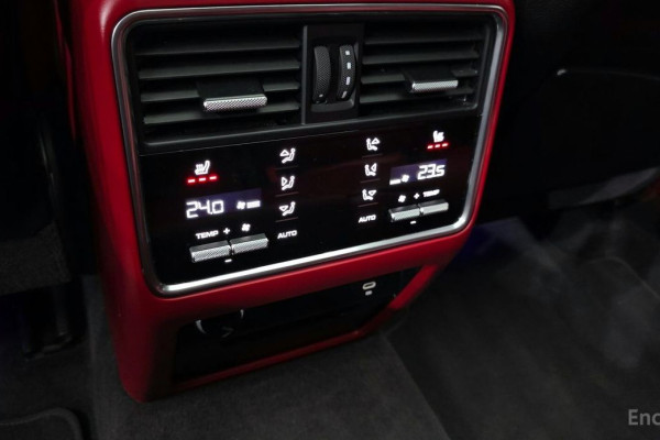 2022 Porsche Cayenne с пробегом 52 812 км