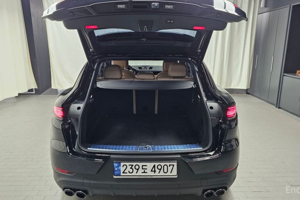 2023 Porsche Cayenne с пробегом 43 302 км