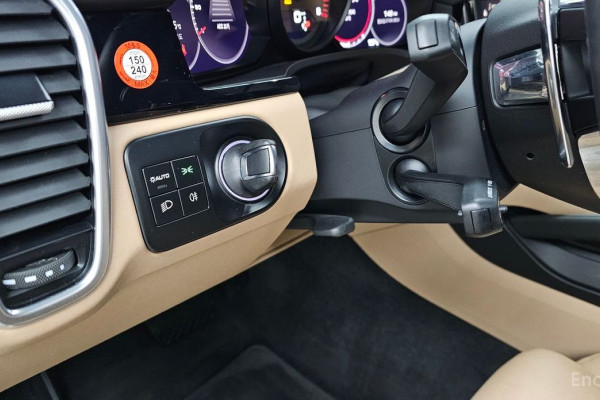 2023 Porsche Cayenne с пробегом 43 302 км