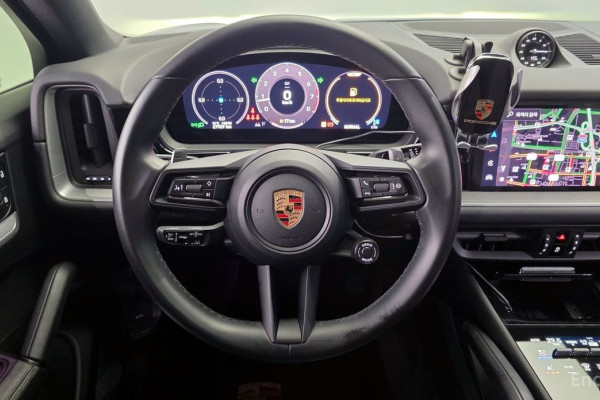 2023 Porsche Cayenne с пробегом 27 929 км