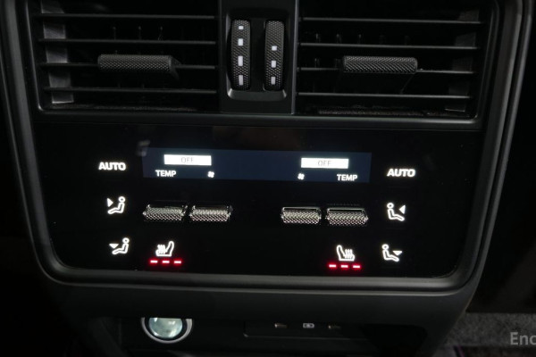 2023 Porsche Cayenne с пробегом 27 929 км