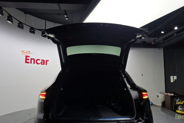 2023 Porsche Cayenne с пробегом 27 929 км