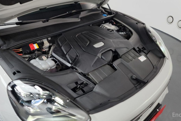 2022 Porsche Cayenne с пробегом 13 672 км