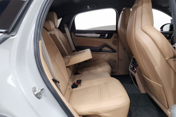 2022 Porsche Cayenne с пробегом 13 672 км