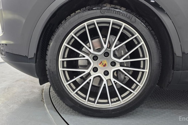 2023 Porsche Cayenne с пробегом 15 359 км