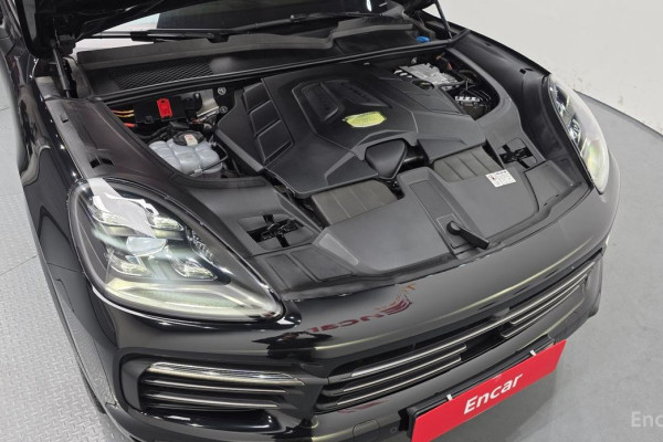 2023 Porsche Cayenne с пробегом 15 359 км