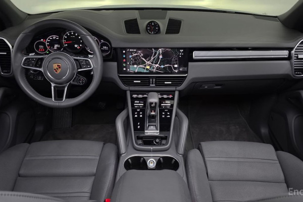 2023 Porsche Cayenne с пробегом 15 359 км