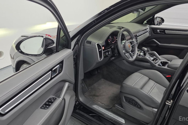 2023 Porsche Cayenne с пробегом 15 359 км