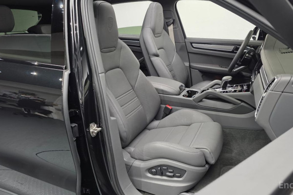 2023 Porsche Cayenne с пробегом 15 359 км