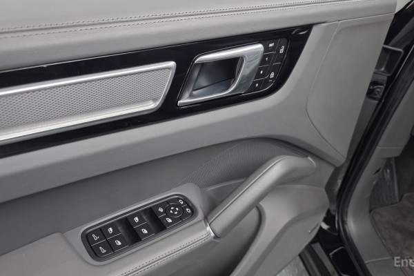 2023 Porsche Cayenne с пробегом 15 359 км