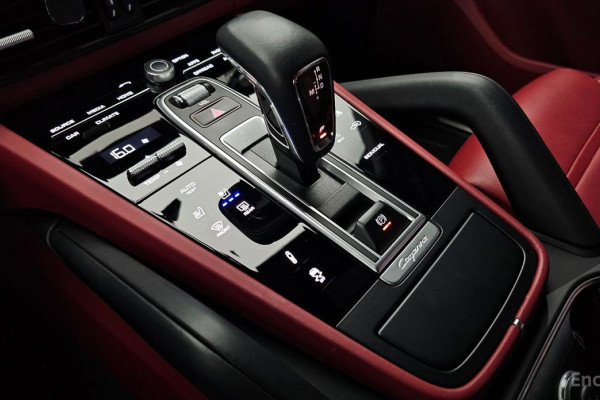 2023 Porsche Cayenne с пробегом 52 624 км