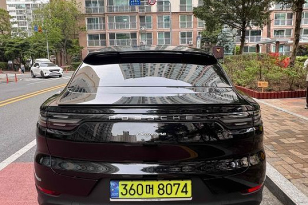 2022 Porsche Cayenne с пробегом 30 800 км