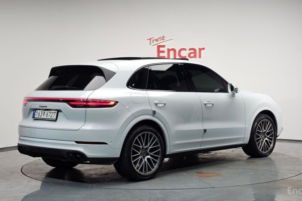 2022 Porsche Cayenne с пробегом 55 766 км