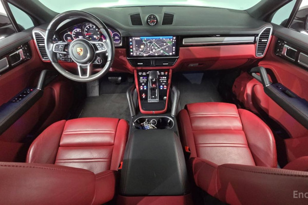 2022 Porsche Cayenne с пробегом 50 226 км