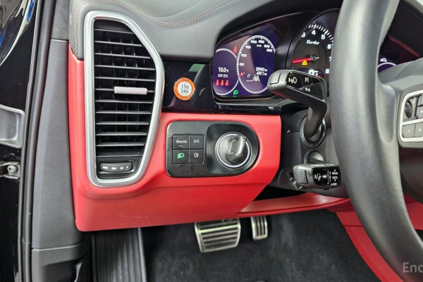 2023 Porsche Cayenne с пробегом 23 940 км