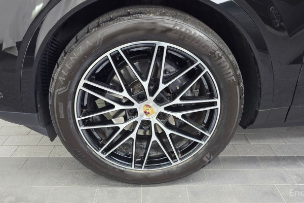 2023 Porsche Cayenne с пробегом 20 168 км