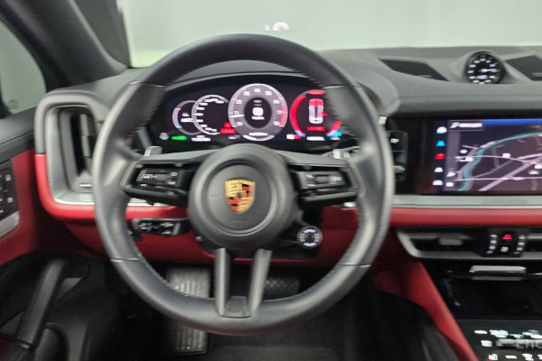 2023 Porsche Cayenne с пробегом 20 168 км