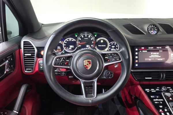 2022 Porsche Cayenne с пробегом 58 636 км