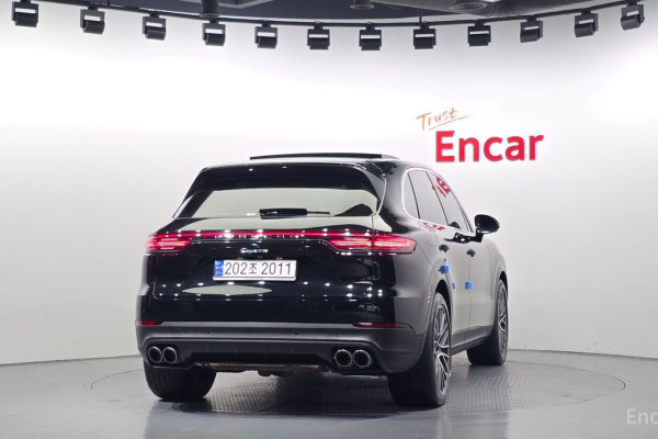 2023 Porsche Cayenne с пробегом 52 632 км